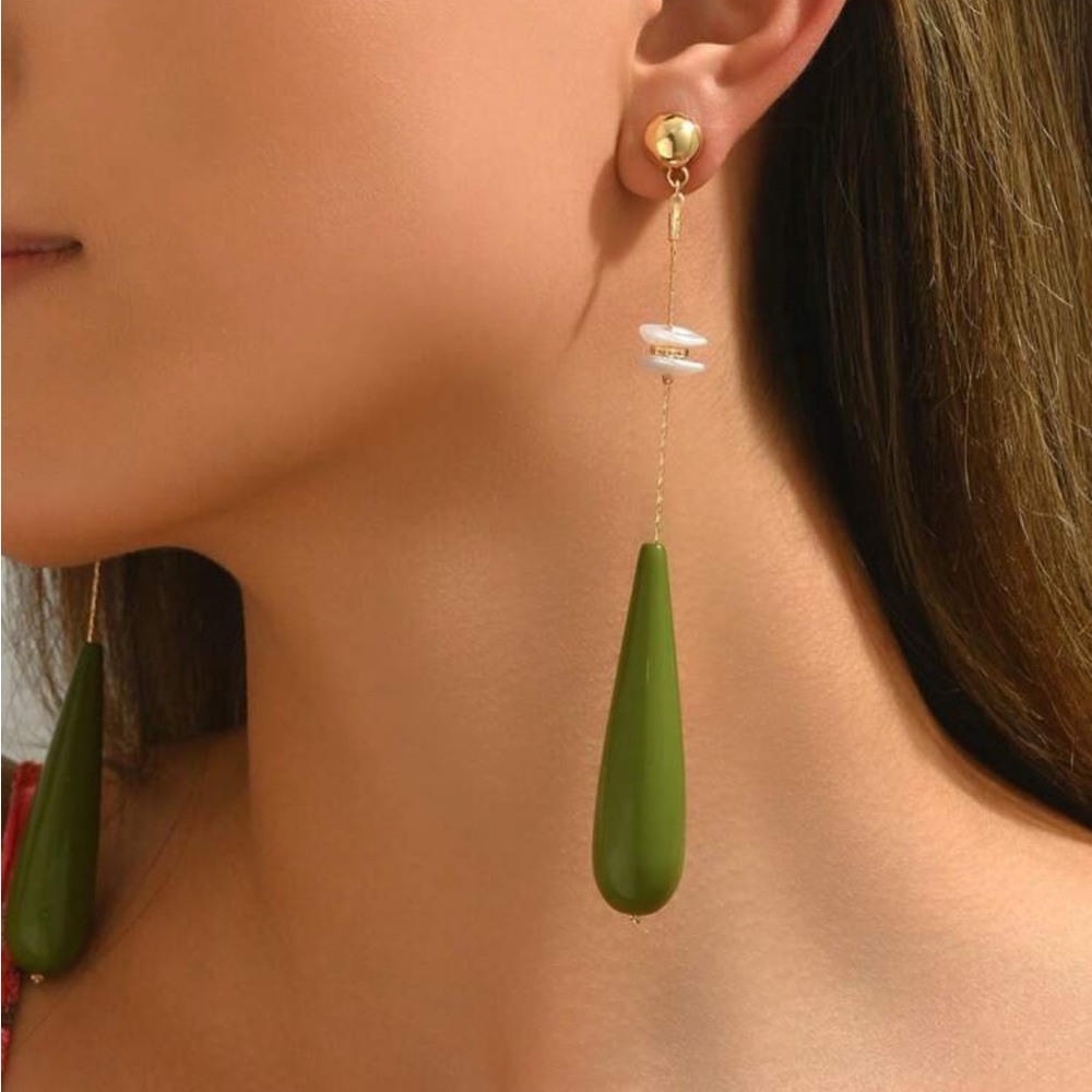 Elegant Green Drop Earrings